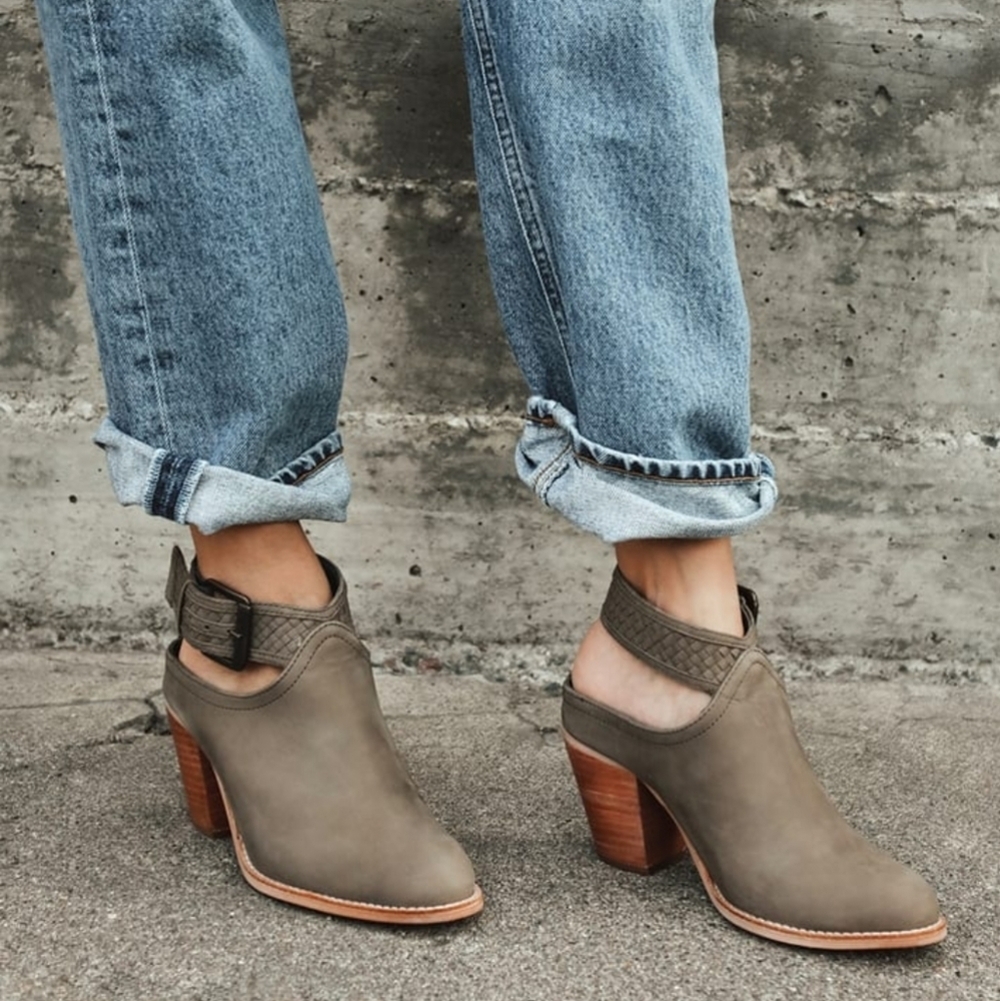 CREVO Eva Leather Ankle Boot Mink Gray
